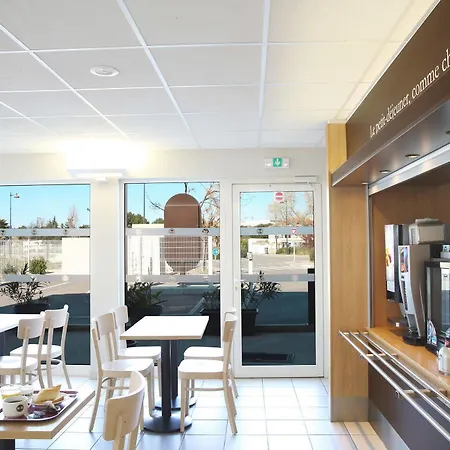 Marseille Aeroport Hotel 2*